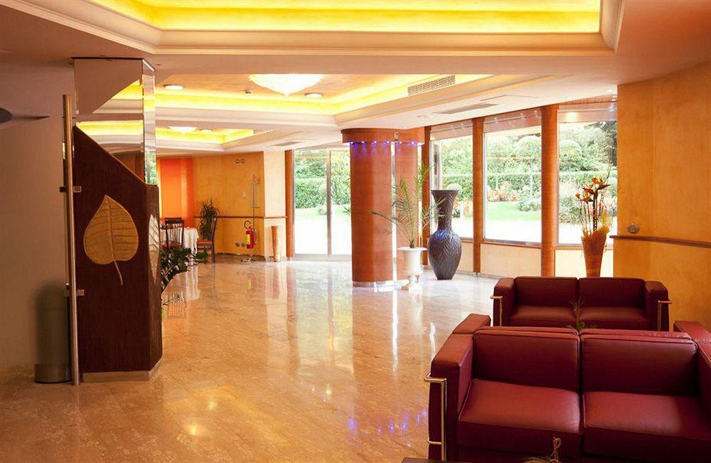 L'Isola Di Aurora Hotel Martirano Екстериор снимка